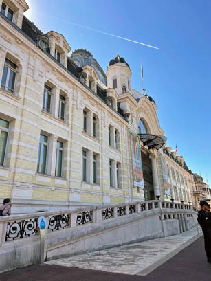 Le Palais Lumière